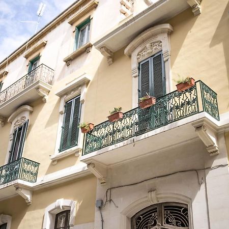 4 Balconi Liberty Apartments Lecce Exterior photo